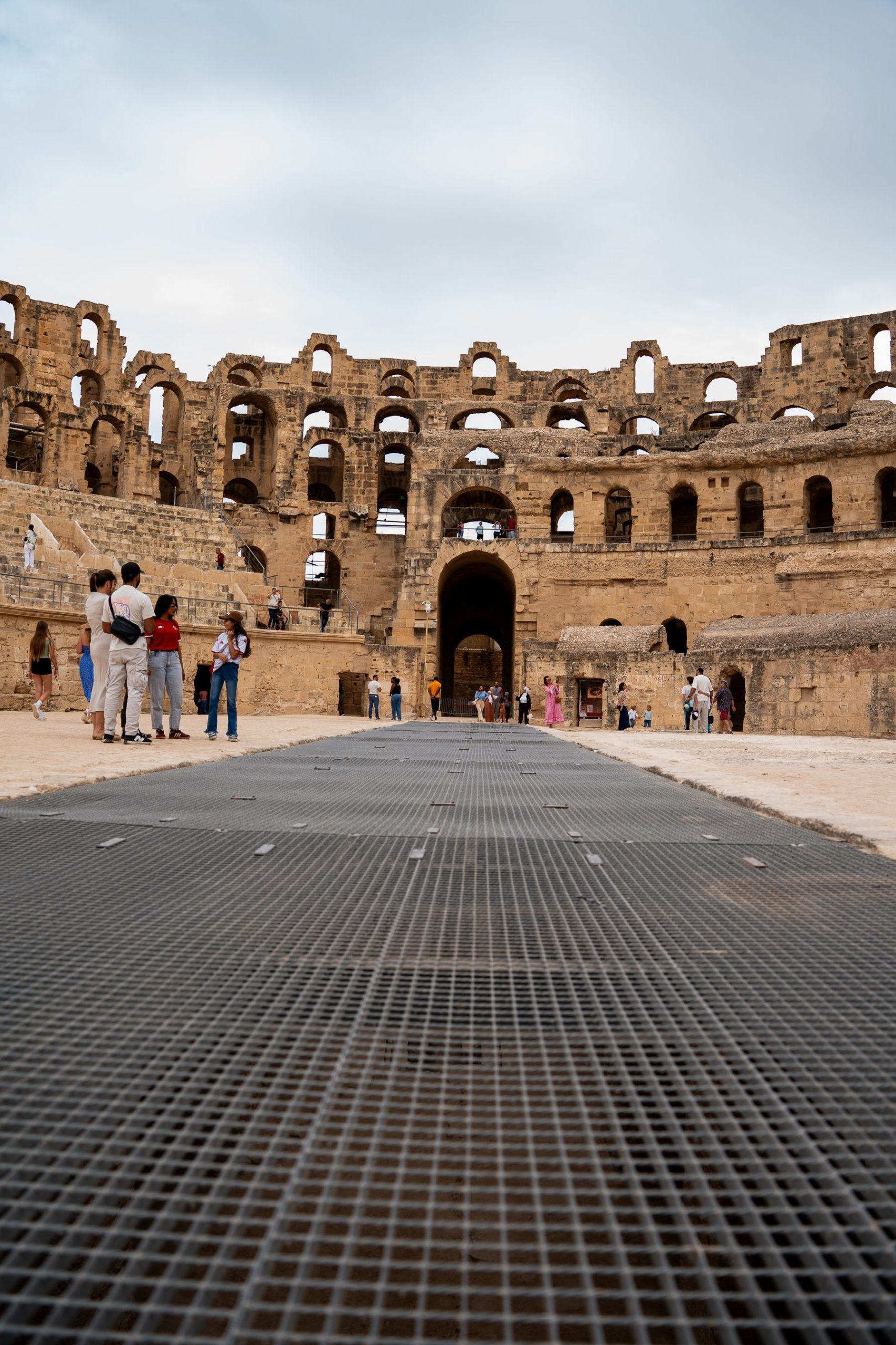 Interior del anfiteatro romano de El Jem en Túnez